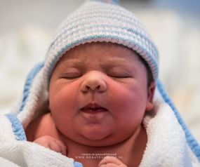 prijs geboortefotografie geboortefotograaf  bevalling fotograaf geboor